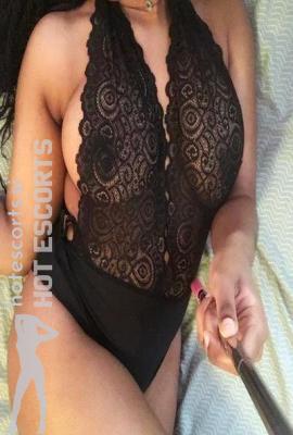 Zapeljiva Mina Escort Kranj