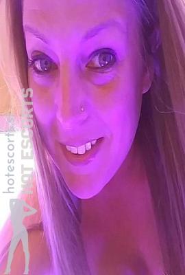 Žametna Julija  Escort Sentilj